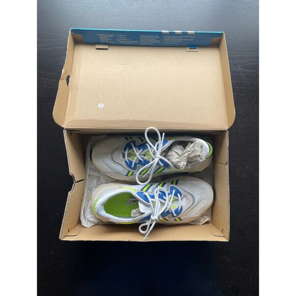 Adidas Ozweego size 9 - Picture 2 of 5
